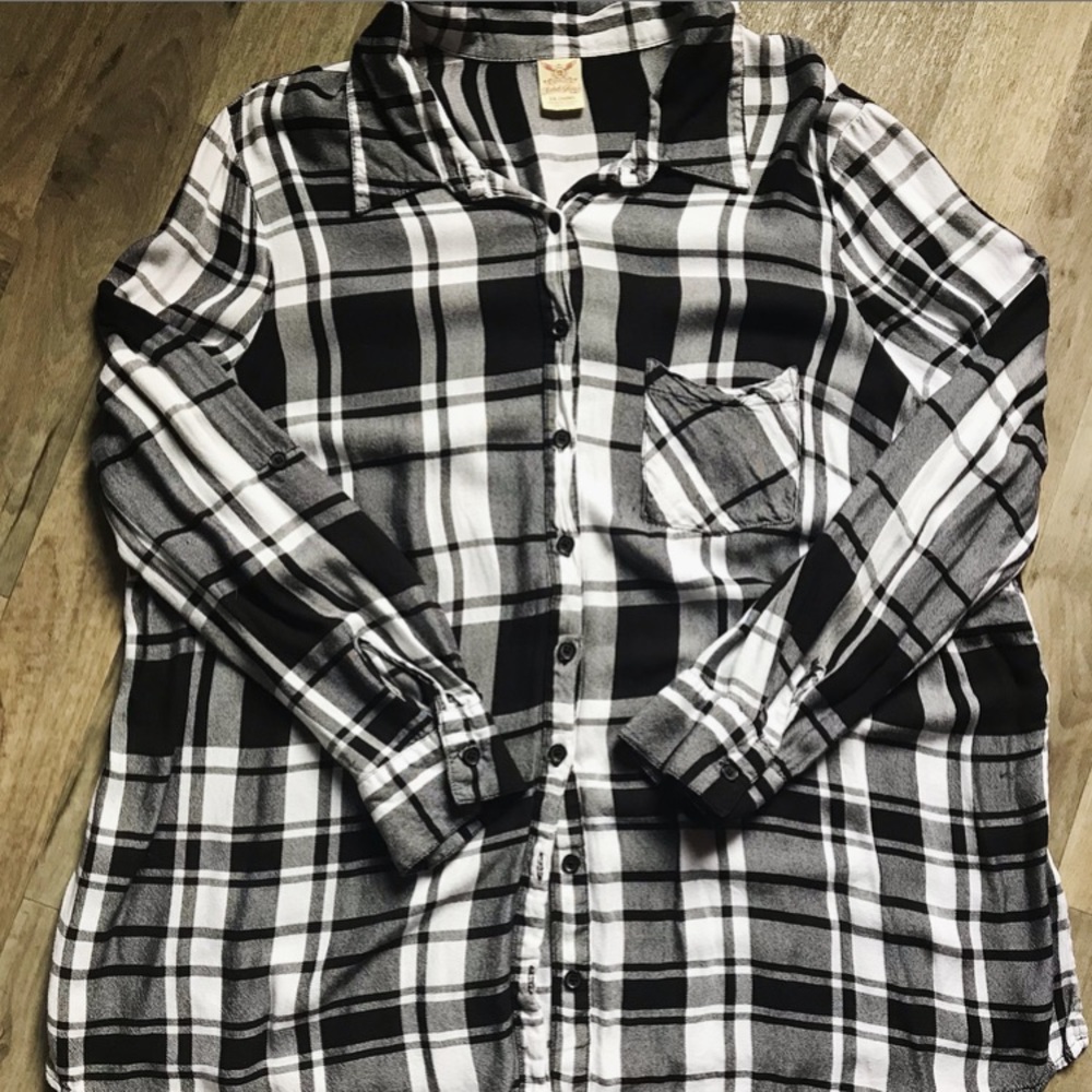Faded Glory Black + White Flannel